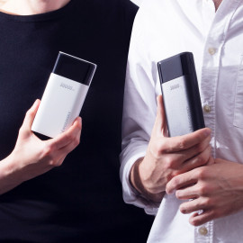 Външна батерия Wozinsky, 30000mAh, с 4x USB, с дисплей, 4A, Черна