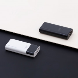Външна батерия Wozinsky, 30000mAh, с 4x USB, с дисплей, 4A, Черна